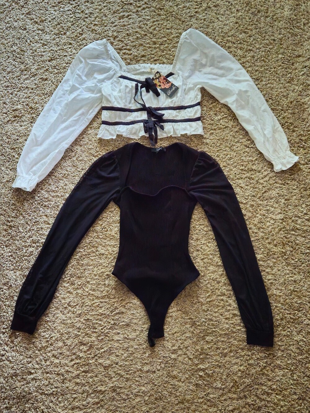 Lulus & Hint Of Blush Crop Top & Bodysuit Lot Of 2 Size Small New Used